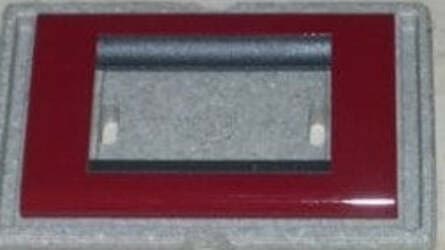 BTICINO-LIVING---PLACCA-3-MODULI-IN-TECNOPOLIMERO-AMARANTO-4713PAM