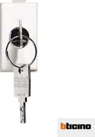 BTICINO-MATIX---DEVIATORE-2P-16A-250-Vac-CON-CHIAVE-BIANCO-AM5007D