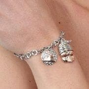 BYSIMON---Bracciale-in-Metallo-con-maschera-pulcinella-pendente-e-medaglia-con-vesuvio