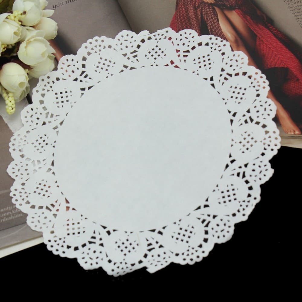 100 PZ. CENTRINO IN CARTA 16.5 CM SOTTO TORTA BIANCO EFFETTO PIZZO MATRIMONIO Casa e cucina/Hobby creativi/Materiali per hobby creativi/Forniture per feste/Decorazioni/Centrotavola Trade Shop italia - Napoli, Commerciovirtuoso.it