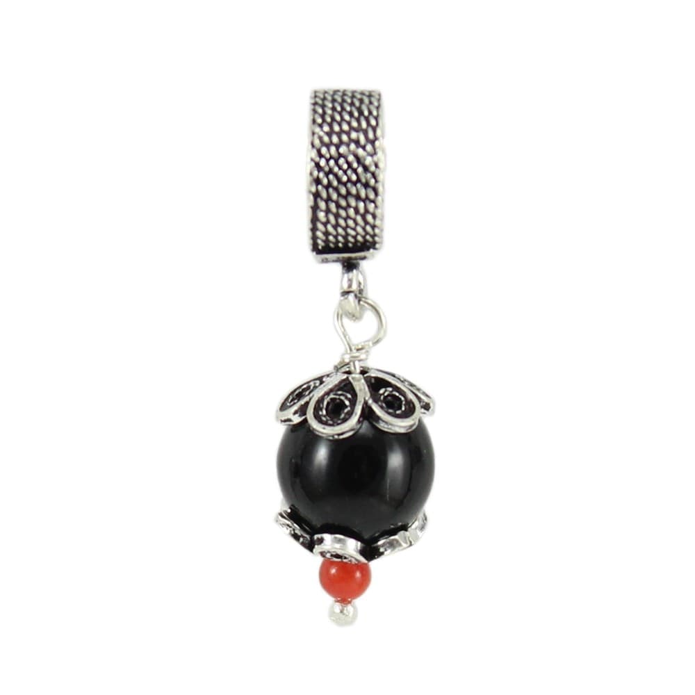 Charm pendente in argento brunito su coccu con corallino Filu & Trama in Bead Charm Gioielleria Saba - Dolianova, commercioVirtuoso.it