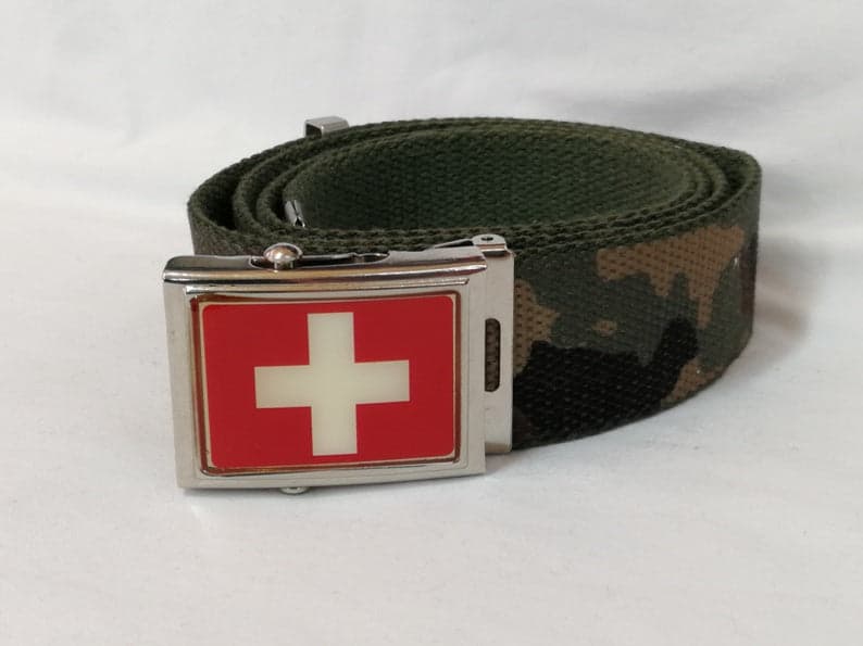 Cintura Croce Bianca Bandiera Svizzera Vari Colori Cinta In Canapa Con Fibbia Metallica Moda/Uomo/Abbigliamento/Abbigliamento sportivo/Cinture Il Distintivo - Pesaro, Commerciovirtuoso.it