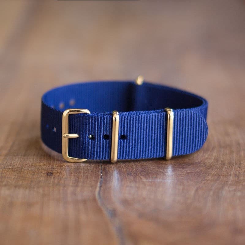 Cinturino In Nylon Universale Ricambio Orologio Larghezza 20mm Blu Orologi e gioielli > Cinturini per orologi Trade Shop italia - Napoli, Commerciovirtuoso.it