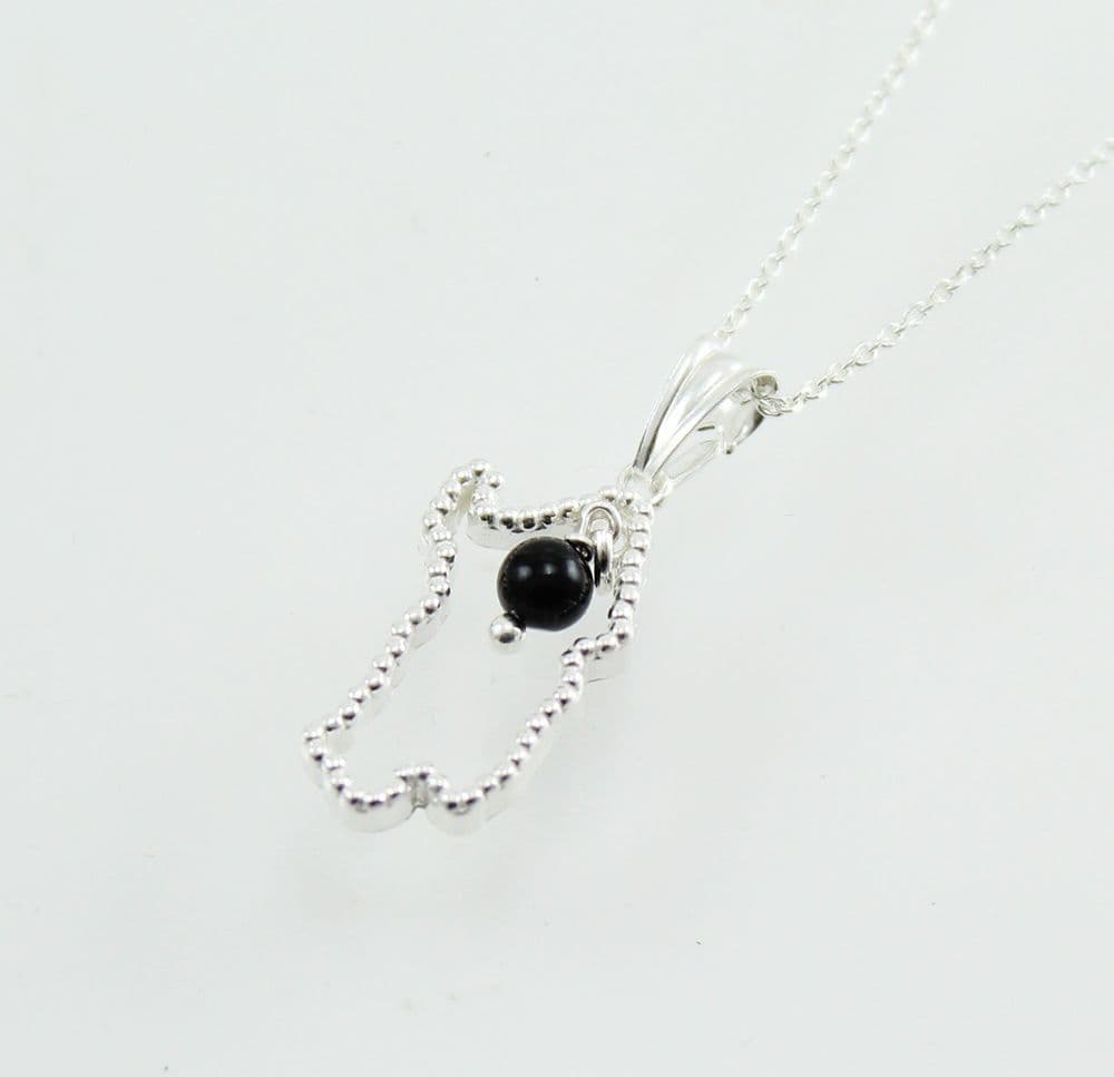 Collana donna argento con Sardegna traforata e pendente Su Coccu onice in Collane Gioielleria Saba - Dolianova, commercioVirtuoso.it