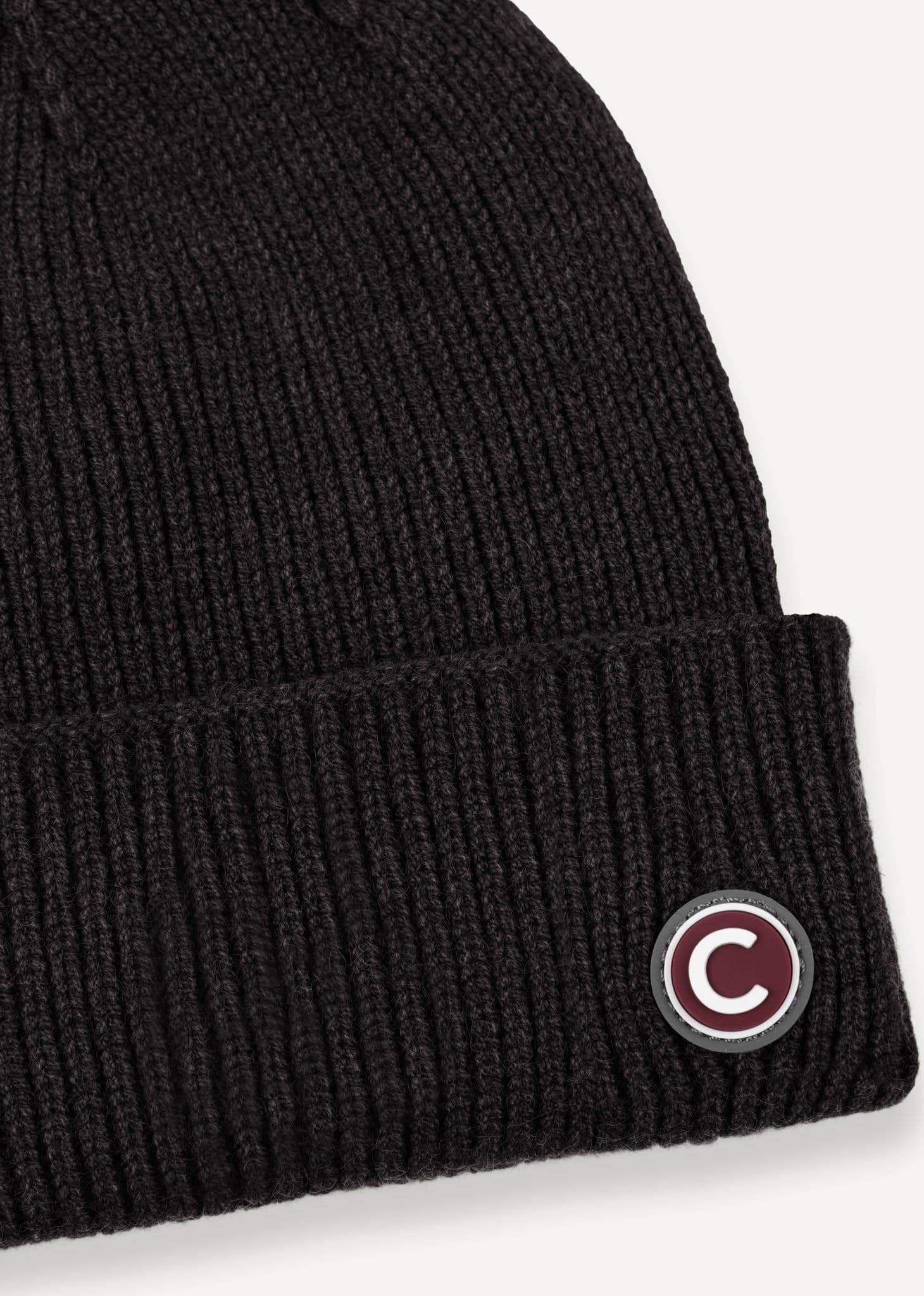 Cappello unisex Colmar nero effetto ciniglia con risvolto e logo laterale dettaglio