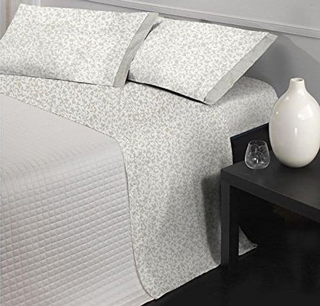 Completo Lenzuola Morbido Letto Matrimoniale In Cotone 100% Cavalieri Giusy Colori Grigio/Beige Casa e cucina/Tessili per la casa/Biancheria da letto/Lenzuola e federe/Set di lenzuola e federe La Bottega del Risparmio - Bari, Commerciovirtuoso.it