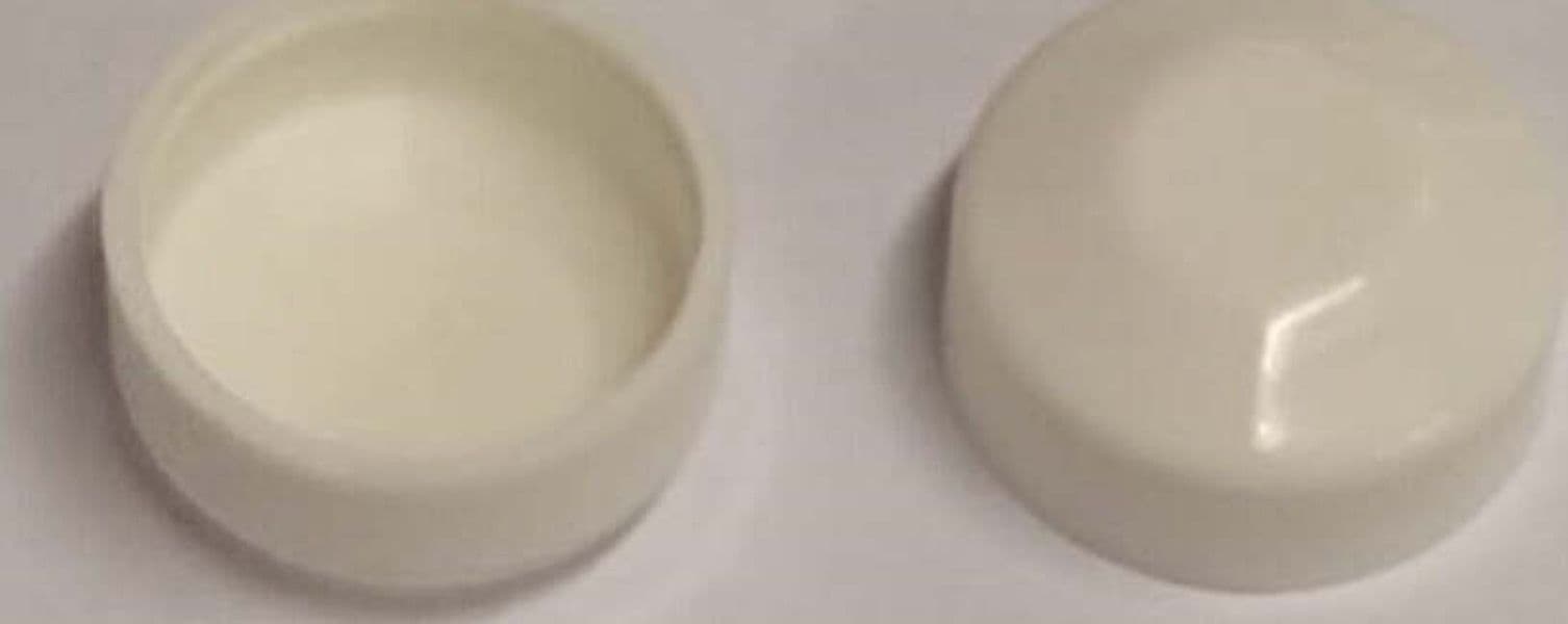 CONFEZIONE-DA-2-PEZZI---CAPPUCCI-PER-VITI-Ø20MM---IN-PLASTICA-CON-FINITURA-BIANCA