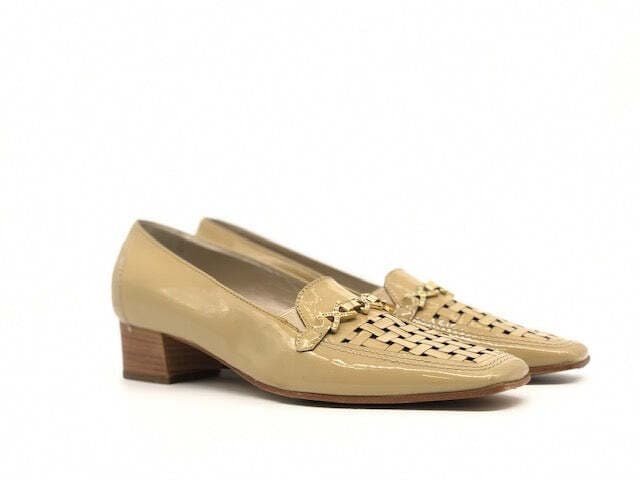 CONFORT Mocassino donna in vernice beige in Loafer e mocassini Calzature Durello - Agna, commercioVirtuoso.it