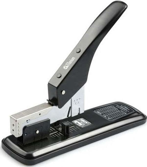 Cucitrice alti spessori - punti 23-24 - grigio-nero - Titanium Cancelleria e prodotti per ufficio/Archivio ufficio e accessori per scrivania/Spillatrici e perforatrici/Spillatrici elettriche e a batteria Eurocartuccia - Pavullo, Commerciovirtuoso.it