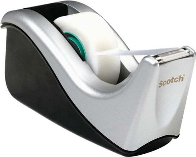 Dispenser C60 per nastri 19 mm - 4 rotoli Scotch Magic 810 19 mm x 33 mt inclusi - nero argento - Scotch Cancelleria e prodotti per ufficio/Archivio ufficio e accessori per scrivania/Accessori da scrivania e archiviazione/Portaoggetti e portablocchi da scrivania/Dispenser per nastro adesivo Eurocartuccia - Pavullo, Commerciovirtuoso.it