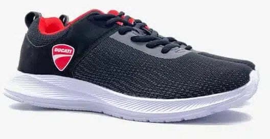 DUCATI Sneaker uomo DU23M100B001 nera con dettagli rossi in Sneaker casual Calzature Durello - Agna, commercioVirtuoso.it