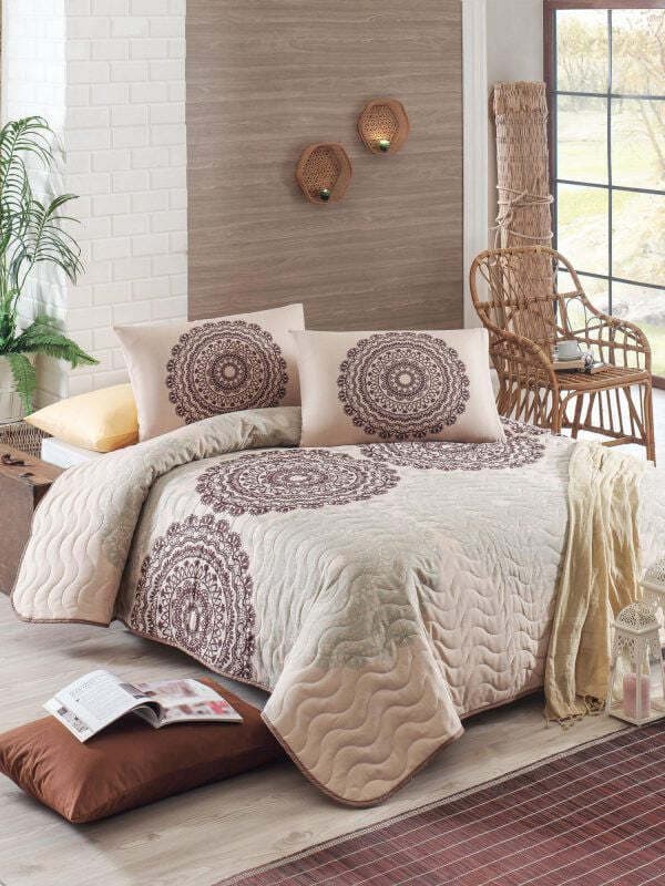 Eponj Home Copriletto Trapuntato Beige/Marrone 200x250 cm Casa e cucina/Tessili per la casa/Biancheria da letto/Coperte e trapunte/Trapunte Scontolo.net - Potenza, Commerciovirtuoso.it
