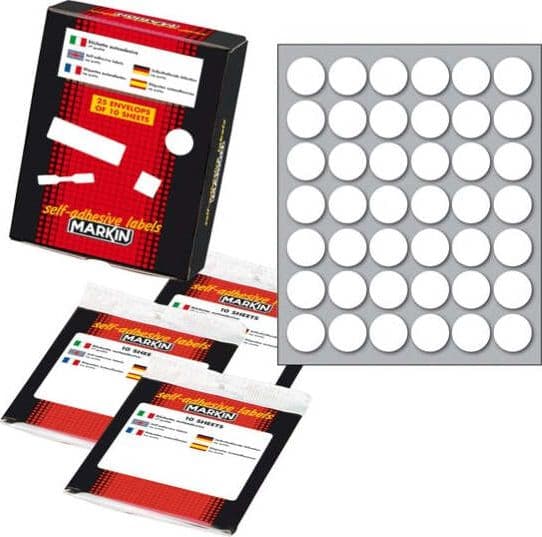 Etichetta adesiva - permanente - tonda D 18 mm - 42 etichette per foglio - 10 fogli per busta - bianco - Markin Cancelleria e prodotti per ufficio/Archivio ufficio e accessori per scrivania/Etichette divisori per schedario e timbri/Etichette ed etichette adesive/Etichette per prezzatrici Eurocartuccia - Pavullo, Commerciovirtuoso.it