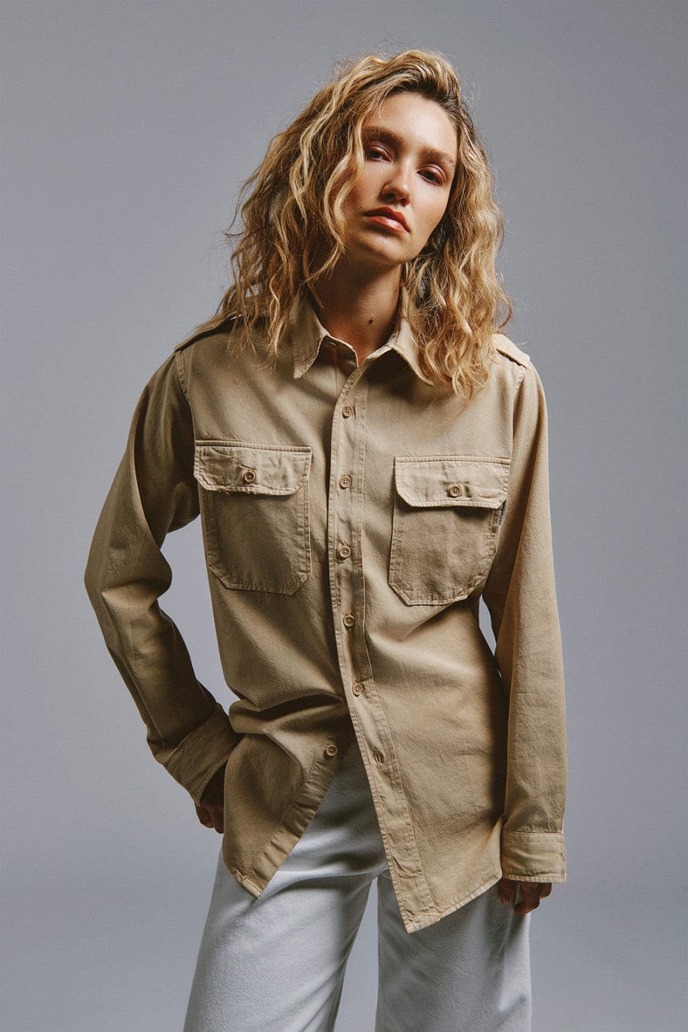 Roy Roger's x Eva Herzigova camicia donna militare in gabardina beige Made in Italy regular fit in Bluse e camicie Broadway Red - Barletta, commercioVirtuoso.it