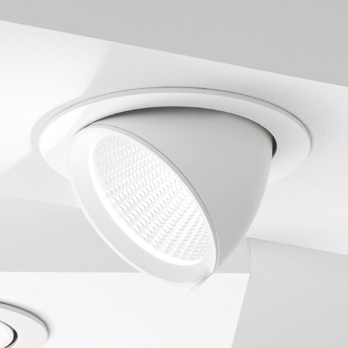 Faretto-incasso-alluminio-Gea-Led-CHANDRA-GFA911N-LED-spot-orientabile-inclinazione-regolabile-controsoffitto