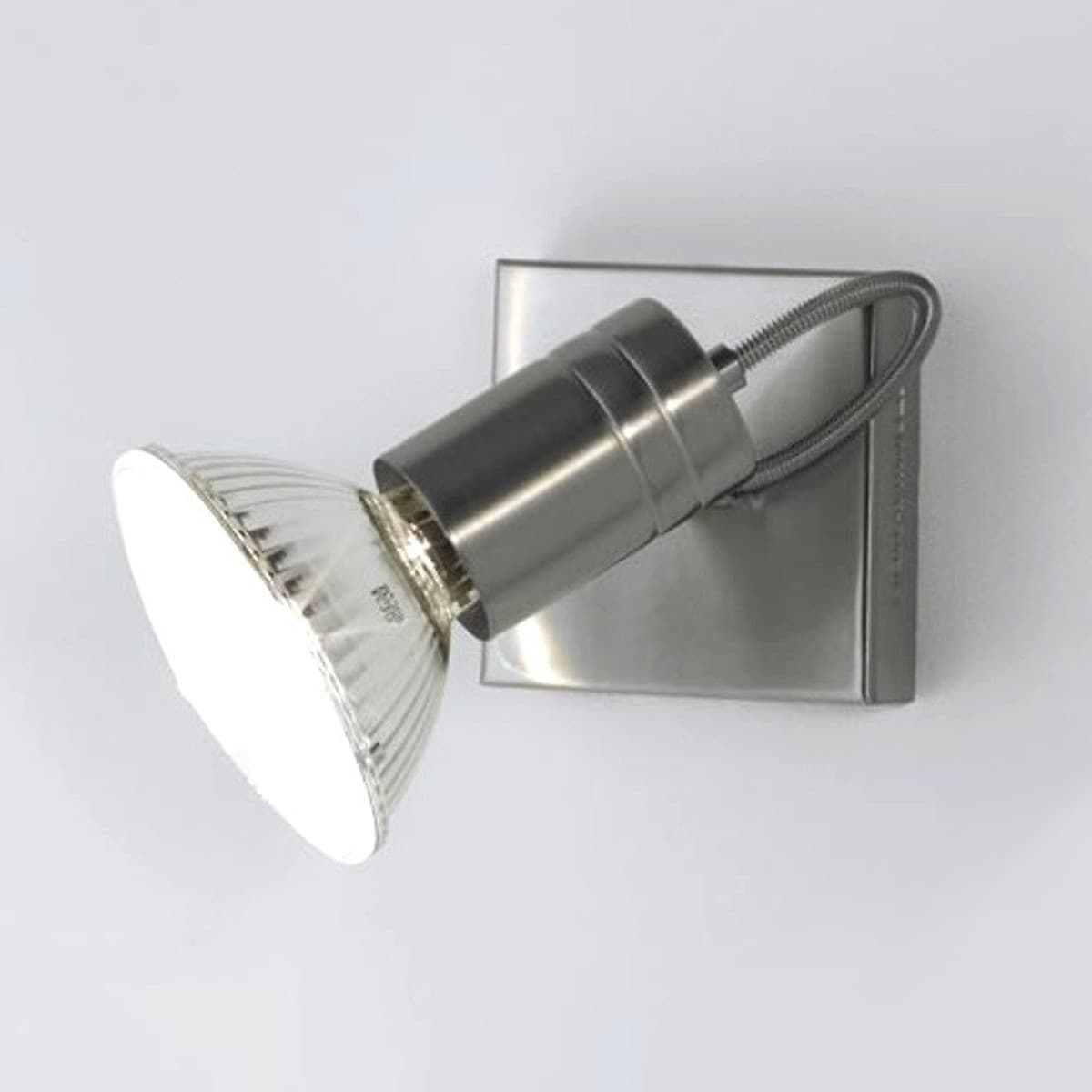 Faretto-moderno-Illuminando-ZEUS-1-NK-E27-LED-spot-orientabile-parete-soffitto