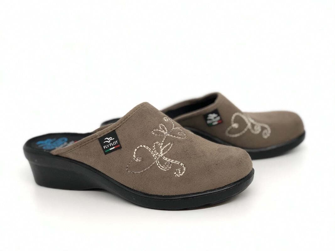 FLY FLOT Ciabatta chiusa donna rovere in Pantofole Calzature Durello - Agna, commercioVirtuoso.it