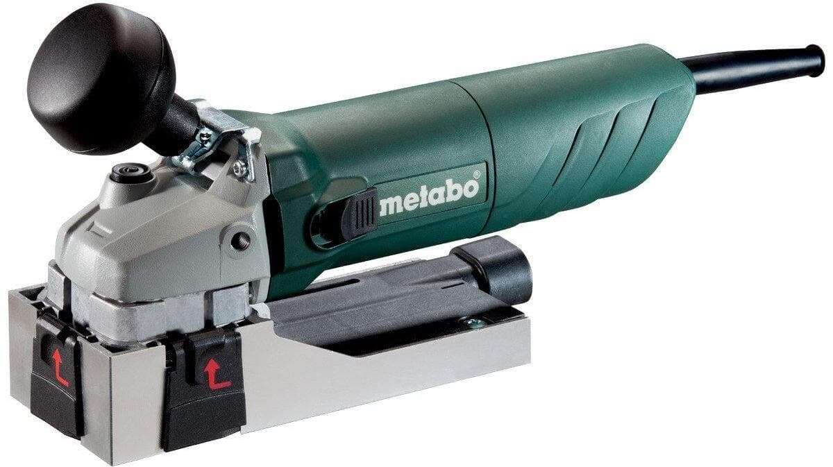 Fresa sverniciatrice 710W LF724S elimina vernici e smalti da superfici piane in legno METABO in Frese Eternal Brico - Ariano Irpino, commercioVirtuoso.it