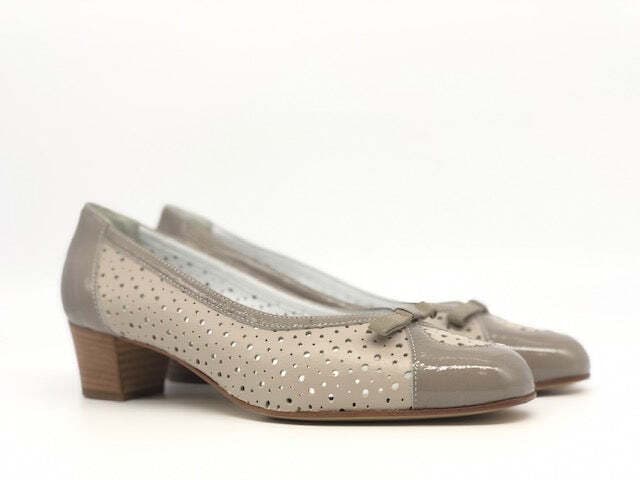GAPAT Decollete beige forato in Scarpe col tacco Calzature Durello - Agna, commercioVirtuoso.it