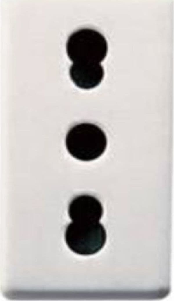 GEWISS---PRESA-STANDARD-BIVALENTE---2P+T-16A