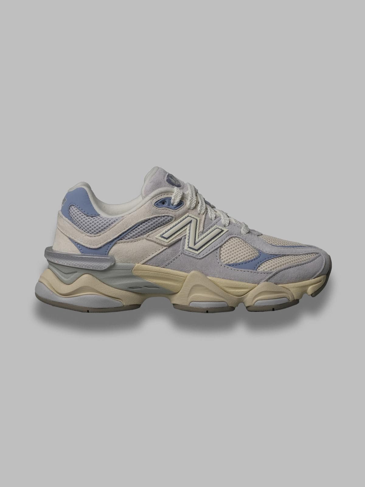NEW BALANCE 9060 lilac/light - scarpa lifestyle da uomo in Scarpe da corsa su strada Drestige - Casamassima, commercioVirtuoso.it