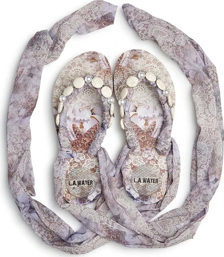 Infradito Donna Foulard Conchiglia L.A. Water Con Suola in Gomma 1,8 Cm Sandalo Infradito Con Elementi Marini Pietre E Pizzo Moda/Donna/Scarpe/Sandali e ciabatte/Infradito You Store - Messina, Commerciovirtuoso.it