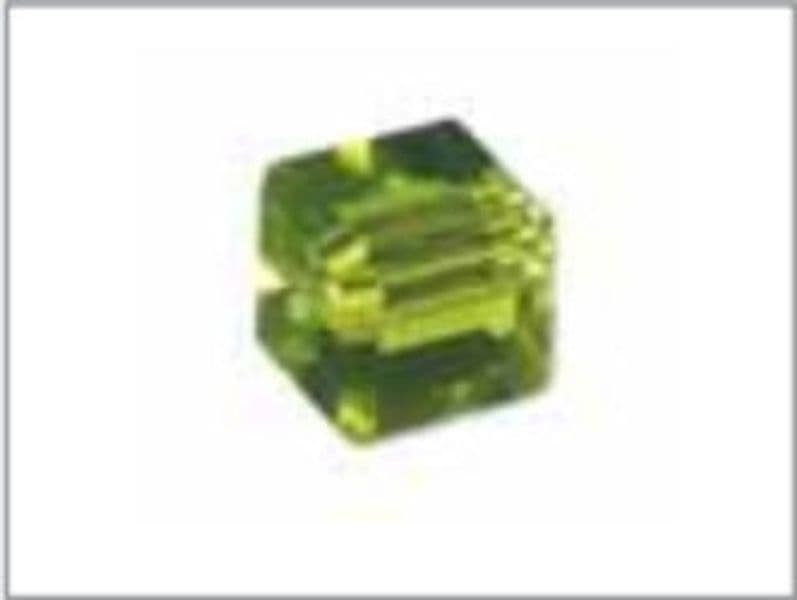 KNORRPRANDELL---SWAROVSKI-DADI-DI-CRISTALLO-OLIVINE-4MM-8PZ