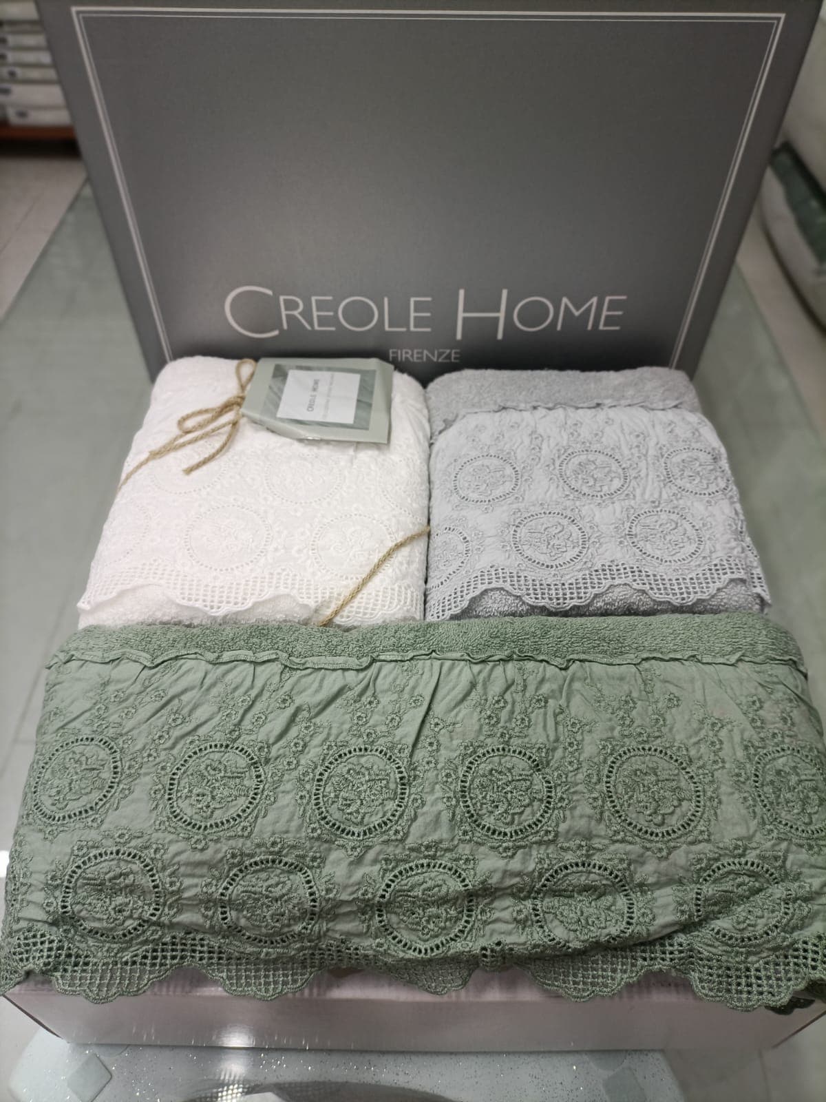 Set Asciugamani 3+3 Creole Firenze Bruxelles Stone Wash Spugna di Cotone in Set di asciugamani The King Luxury - San Marcellino, commercioVirtuoso.it