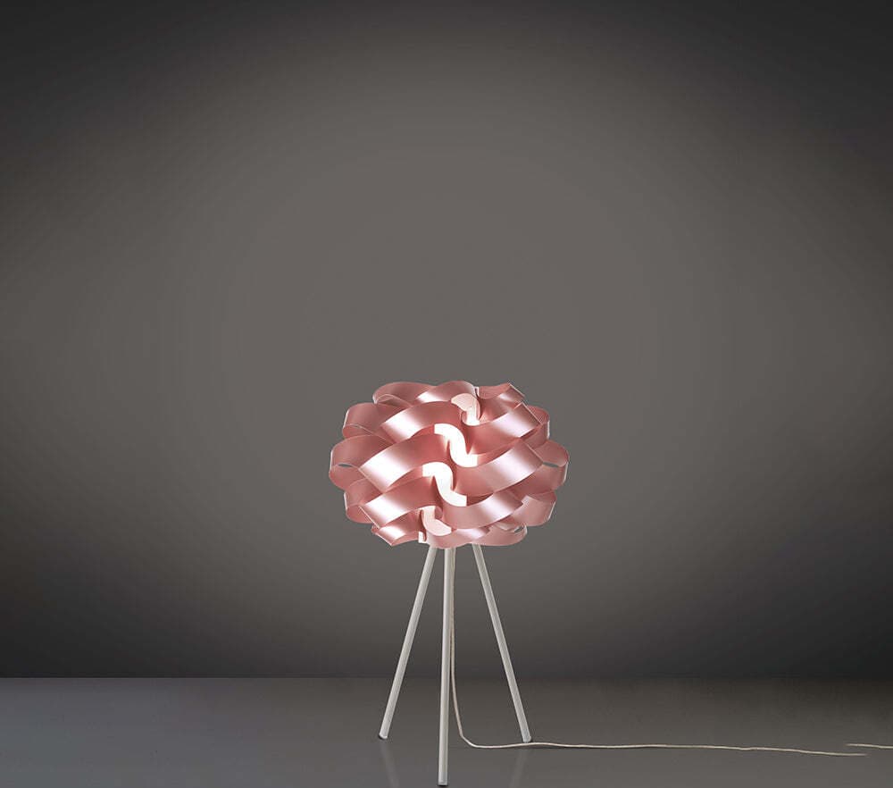 Lampada-Da-Tavolo-A-Treppiede-1-Luce-Cloud-In-Polilux-Rosa-Metallico-Made-In-Italy