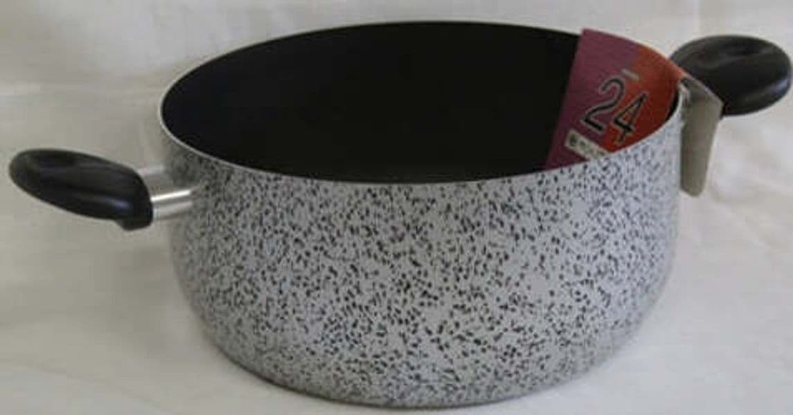 MARIO-MUGNANO-PENTOLAME---CASSERUOLA-BASSA-ANTIADERENTE-MODELLO-JANET-DIAM.-18-CM