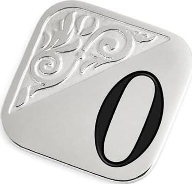 Marlù-Piastrina-quadrata-con-lettera-changy