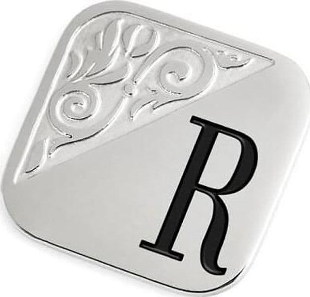 Marlù-Piastrina-quadrata-con-lettera-changy
