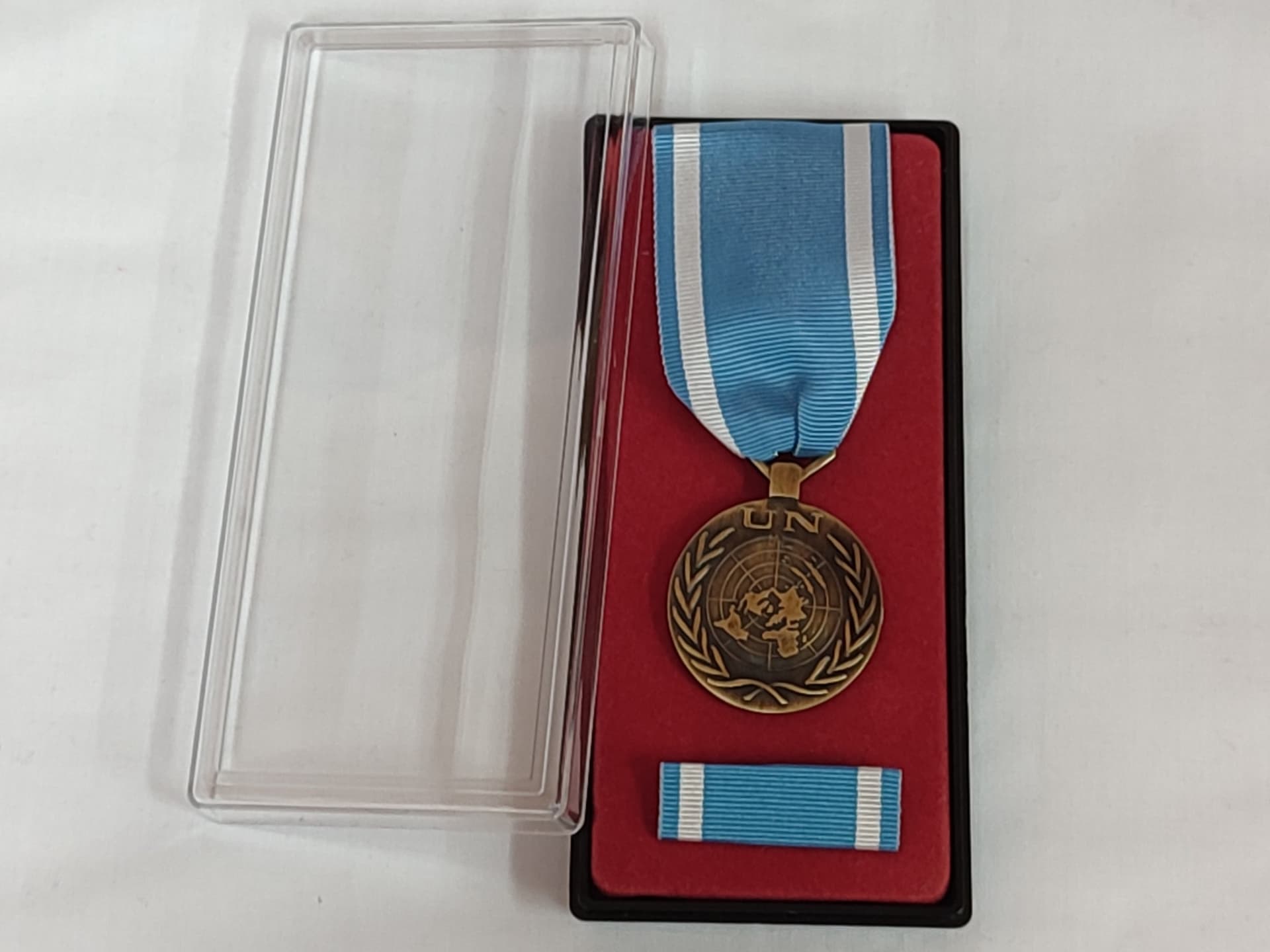 Medaglia Onu Un Libano Siria Israele Egitto Missioni Nazioni Unite ( O.n.u. ) Sport e tempo libero/Accessori/Trofei medaglie e premi/Medaglie Il Distintivo - Pesaro, Commerciovirtuoso.it