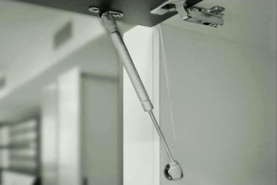 MOBILA---BRACCETTO-A-PISTONE-PER-GAS-100-NEWTON-895X20X305MM