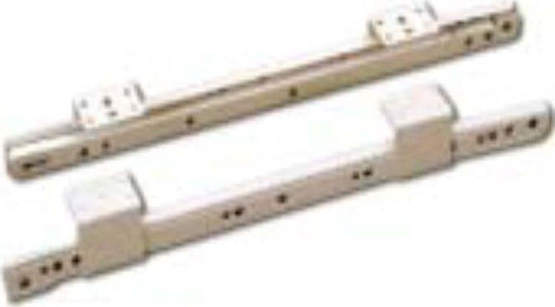 MOBILA---GUIDA-CON-STAFFA-PER-FISSAGGIO-PIANI-TASTIERA-PC-ARGENTO-400--715MM