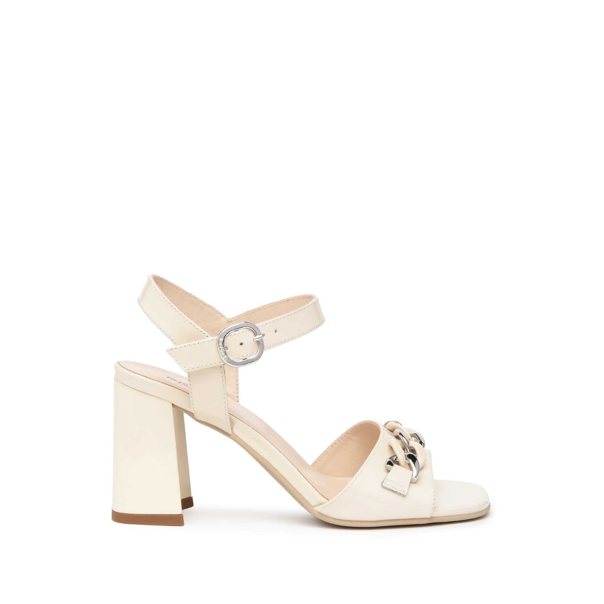 Nero-Giardini-sandalo-in-vernice-latte-con-catena