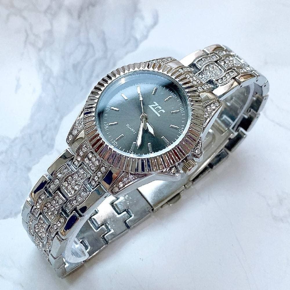 Orologio Da Polso Zcc Donna Al Quarzo Acciaio Cinturino Brillantini Silver Moda Moda/Donna/Orologi/Orologi da polso Trade Shop italia - Napoli, Commerciovirtuoso.it