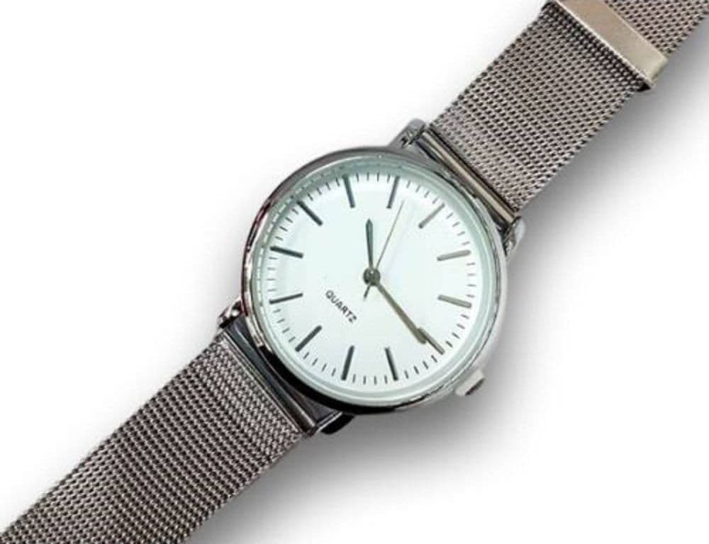 Orologio Polso Donna Analogico Quarzo Moderno Fashion Casual Silver Fondo Bianco Abbigliamento e Accessori > Orologi e gioielli > Orologi Donna Trade Shop italia - Napoli, Commerciovirtuoso.it