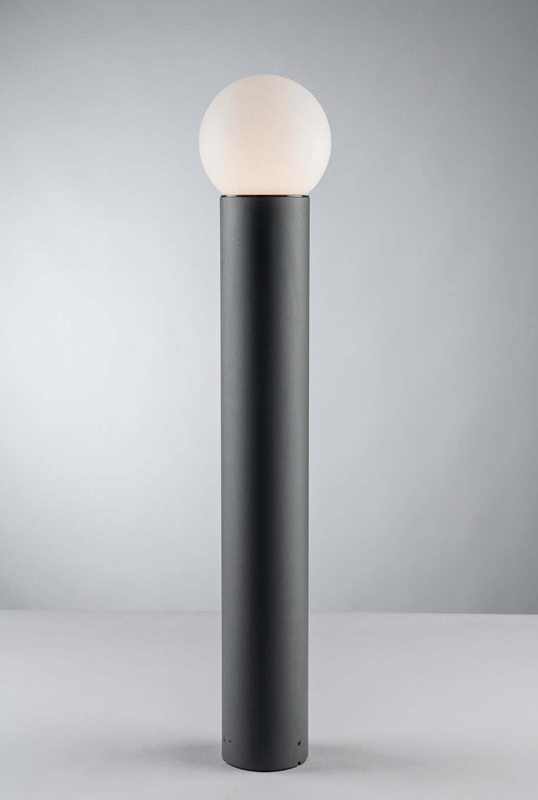 Paletto Skittle 1Xe27 Ip54 Base Alluminio Antracite Diffusore Pe H.65Cm Illuminazione/Illuminazione per esterni/Luci per sentieri Led Mall Home - Napoli, Commerciovirtuoso.it