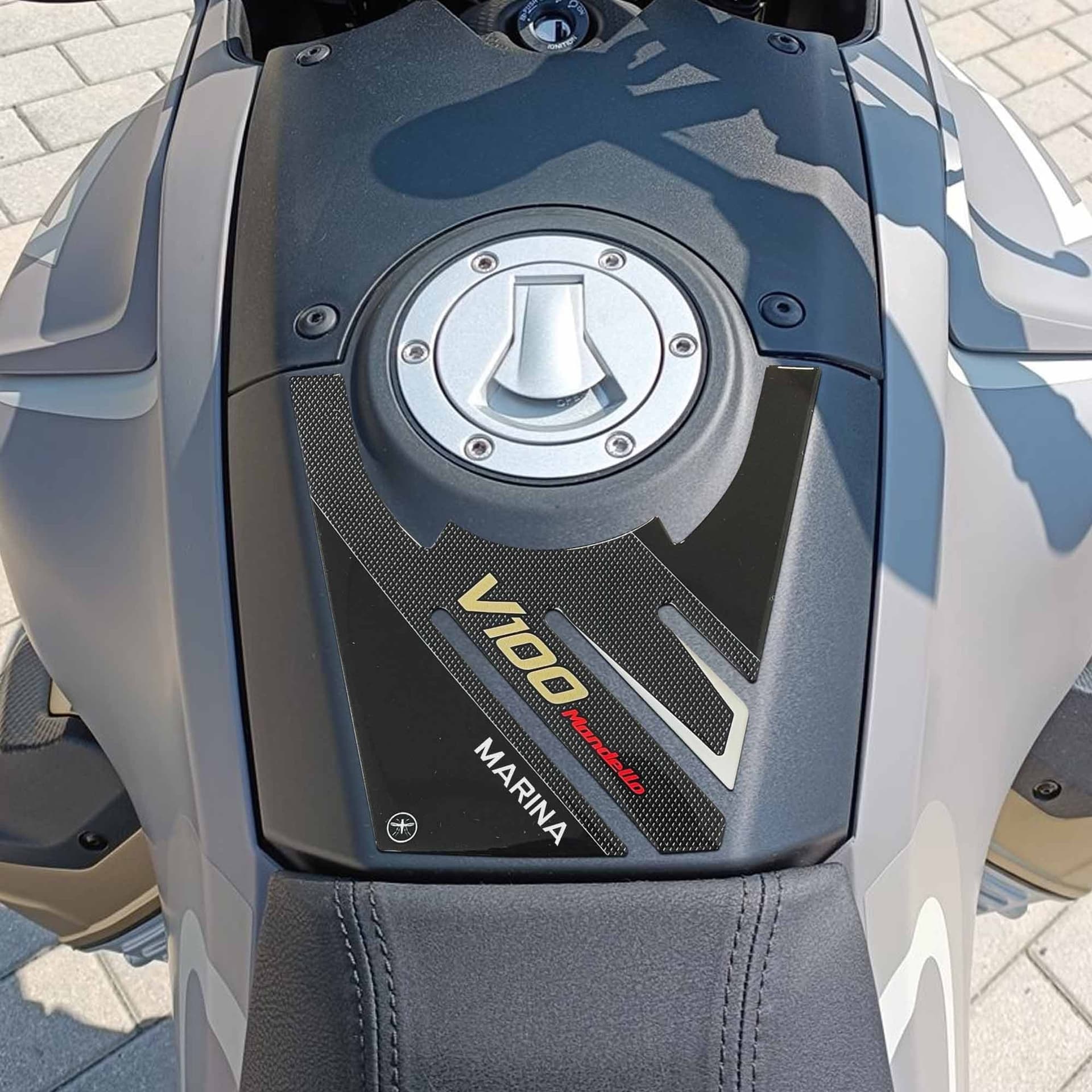 Paraserbatoio-Adesivo-3D-compatibile-con-Moto-Guzzi-V100-Mandello-Aviazione