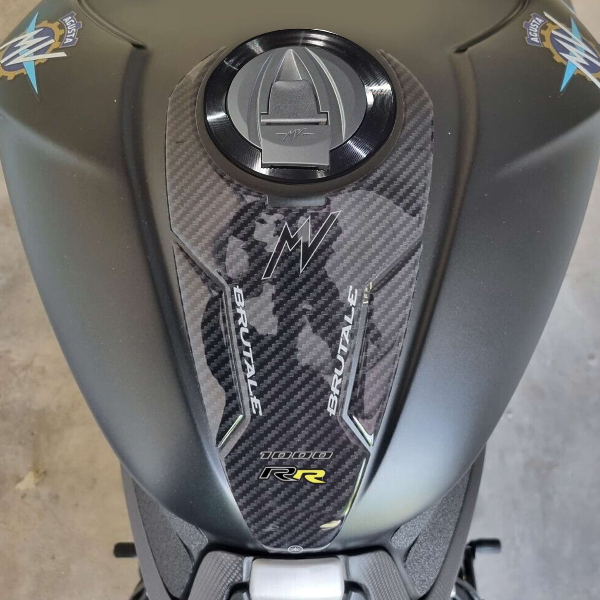 Paraserbatoio-Adesivo-3D-serbatoio-moto-compatibile-con-Mv-Agusta-Brutale-1000RR