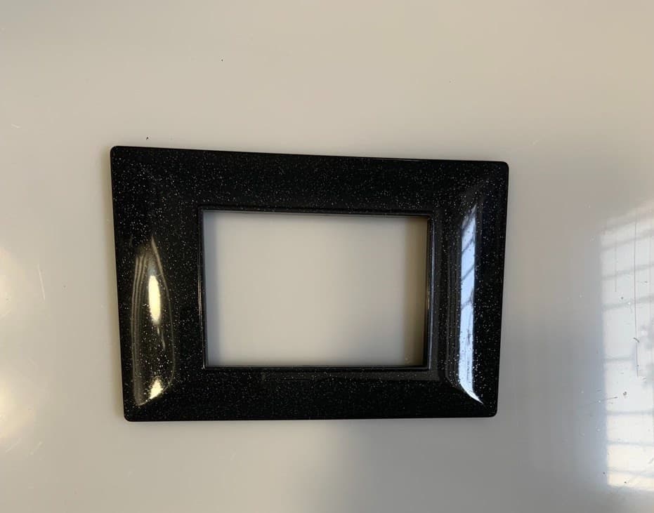 PLACCA COMPATIBILE VIMAR PLANA ACCIAIO SCURO C9903 PLACCHE ABS COPRINTERRUTTORI TASTO 3 4 7 PO in Placche per interruttori Fatma - Giugliano in Campania, commercioVirtuoso.it