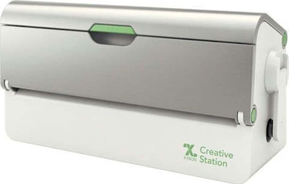 Plastificatrice a freddo Nuova Stazione Creativa multifunzione - Xyron Cancelleria e prodotti per ufficio/Elettronica per ufficio/Plastificatrici Eurocartuccia - Pavullo, Commerciovirtuoso.it