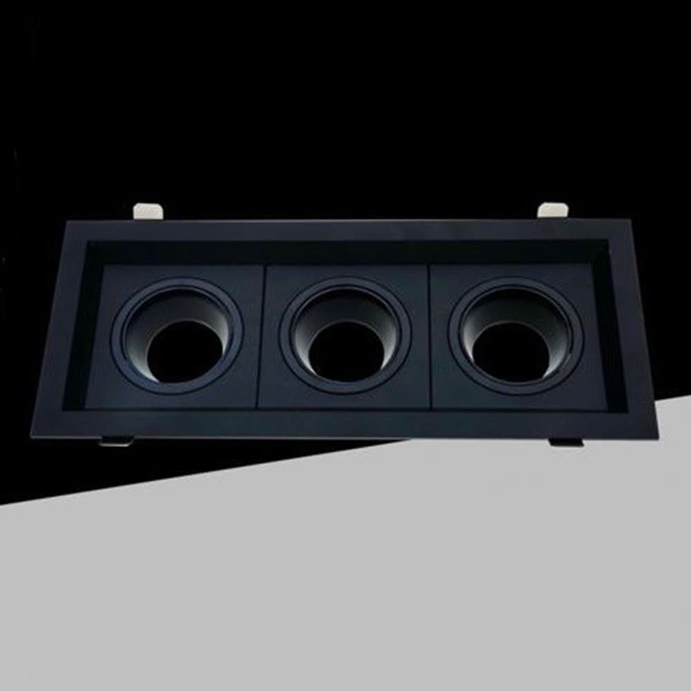 PORTA FARETTO TRIPLO ORIENTABILE AD INCASSO NERO PER LAMPADINE GU10 GU5.3 P33-N3 in Faretti da soffitto Trade Shop italia - Napoli, commercioVirtuoso.it