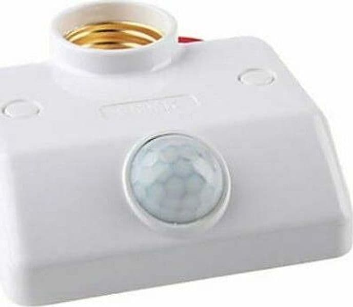 Portalampada E27 Con Sensore di Movimento 8m Infrarossi Accensione Automatica Fai da te/Sicurezza e protezione/Sistemi di sicurezza domestica/Rilevatori di movimento Zencoccostore - Formia, Commerciovirtuoso.it