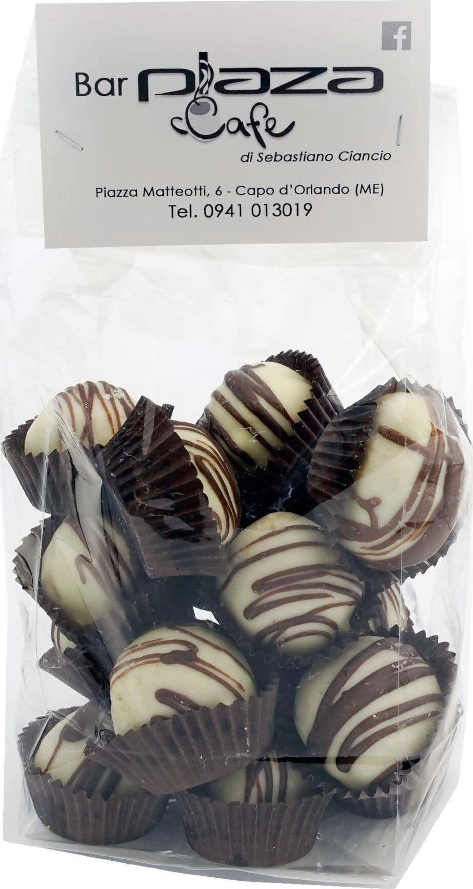 Praline al Cioccolato Bianco Artigianale Cioccolatini fatti a mano con Granella di Nocciole 300gr Laboratorio Cafè Plaza in Cioccolatini in confezione regalo Plaza cafè - Capo d’Orlando, commercioVirtuoso.it