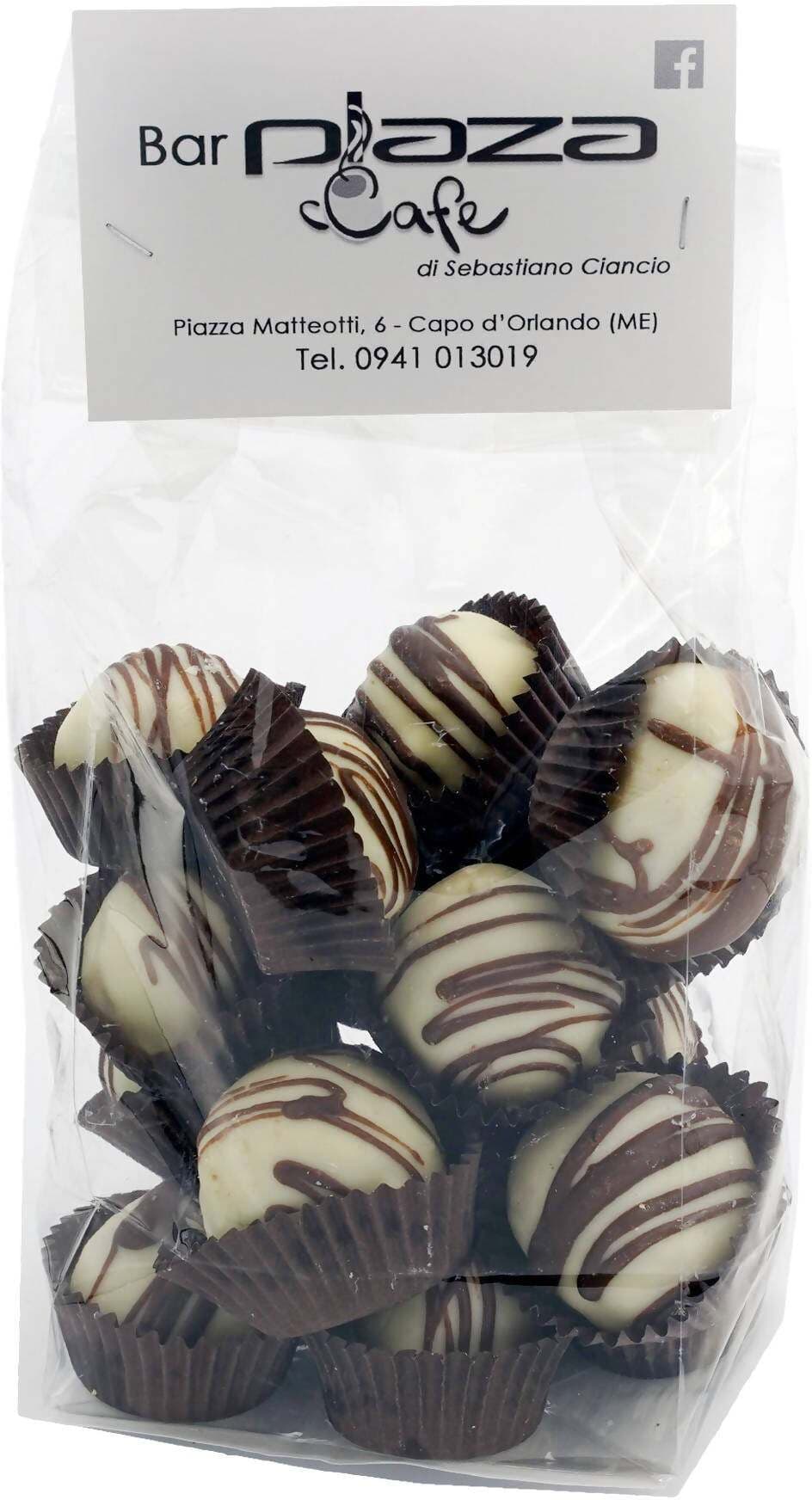Praline al Cioccolato Bianco Artigianale Cioccolatini fatti a mano con Granella di Nocciole 300gr Laboratorio Cafè Plaza in Cioccolatini in confezione regalo Plaza cafè - Capo d’Orlando, commercioVirtuoso.it