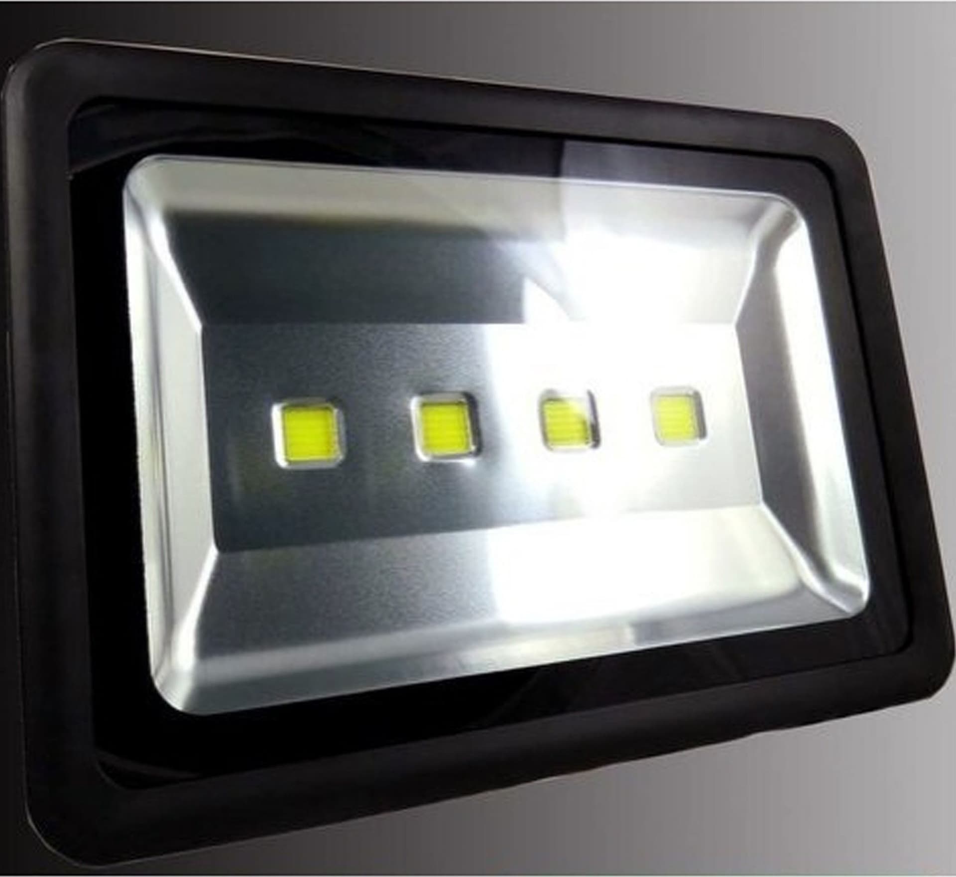 PROIETTORE A LED FARO 200W NERO INDUSTRIALE ALTA LUMINOSITA' LUCE BIANCA Illuminazione/Illuminazione per esterni/Proiettori Trade Shop italia - Napoli, Commerciovirtuoso.it