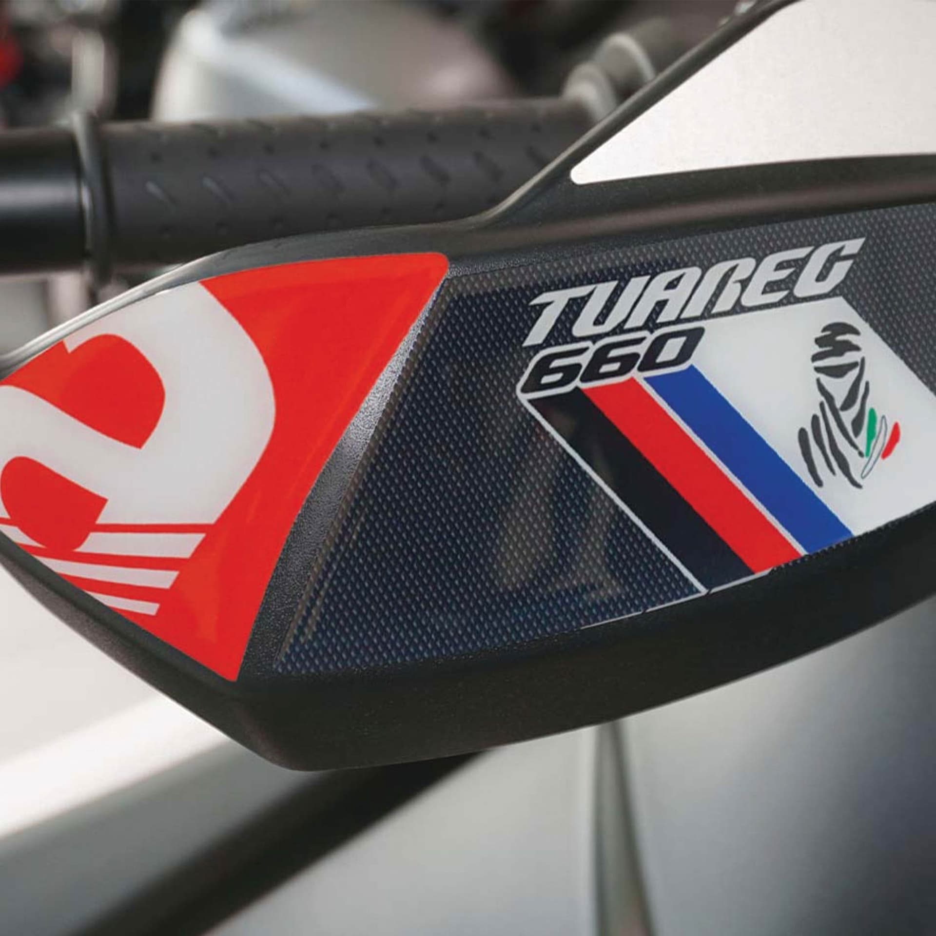 Protezioni-Paramani-moto-Adesivi-3D-compatibili-con-Aprilia-Tuareg-660-Podium