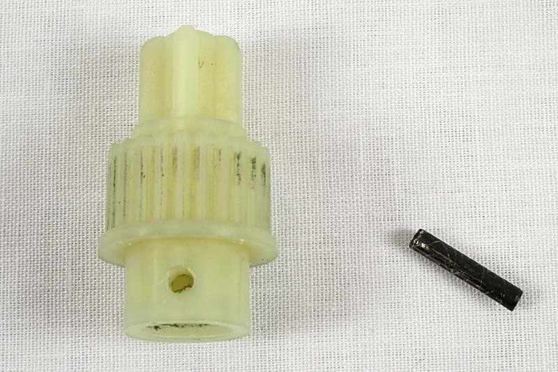 Puleggia-Denti-Piccoli-+-Perno-Blocco